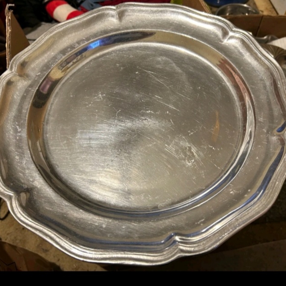 Wilton Armetale 14" Extra Large Queen Anne Serving Tray
